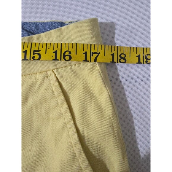Chaps Men's Yellow Flat Front Casual Shorts - Perfect for Summer, Size 34 - Picture 5 of 7